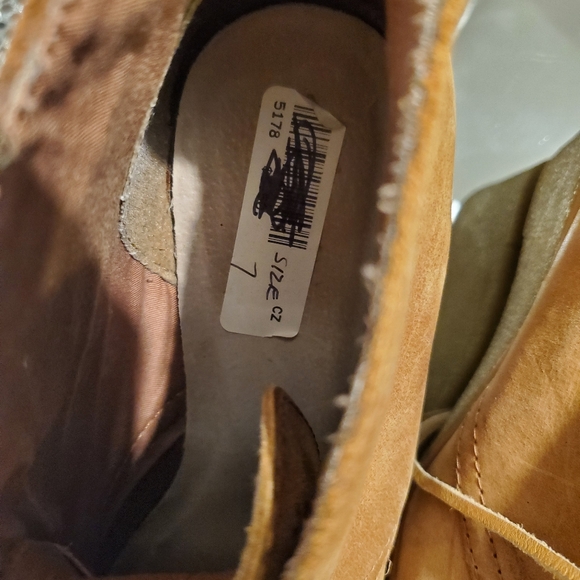 Sperry Topsiders Size 7 - Picture 8 of 9